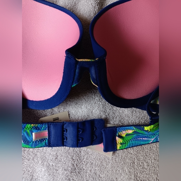 PINK Victoria's Secret Blue Hawaiian Wear Everywhere Push-Up Bra. 32A. NWT! - Picture 10 of 10